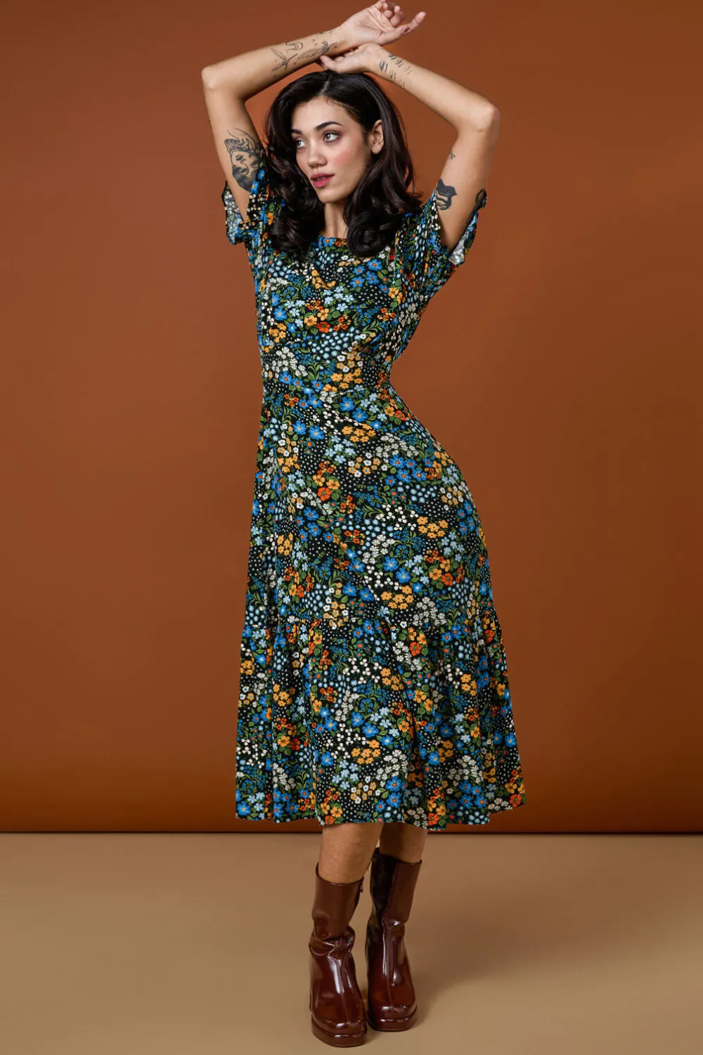 Ada 90's Floral Midi Dress Online