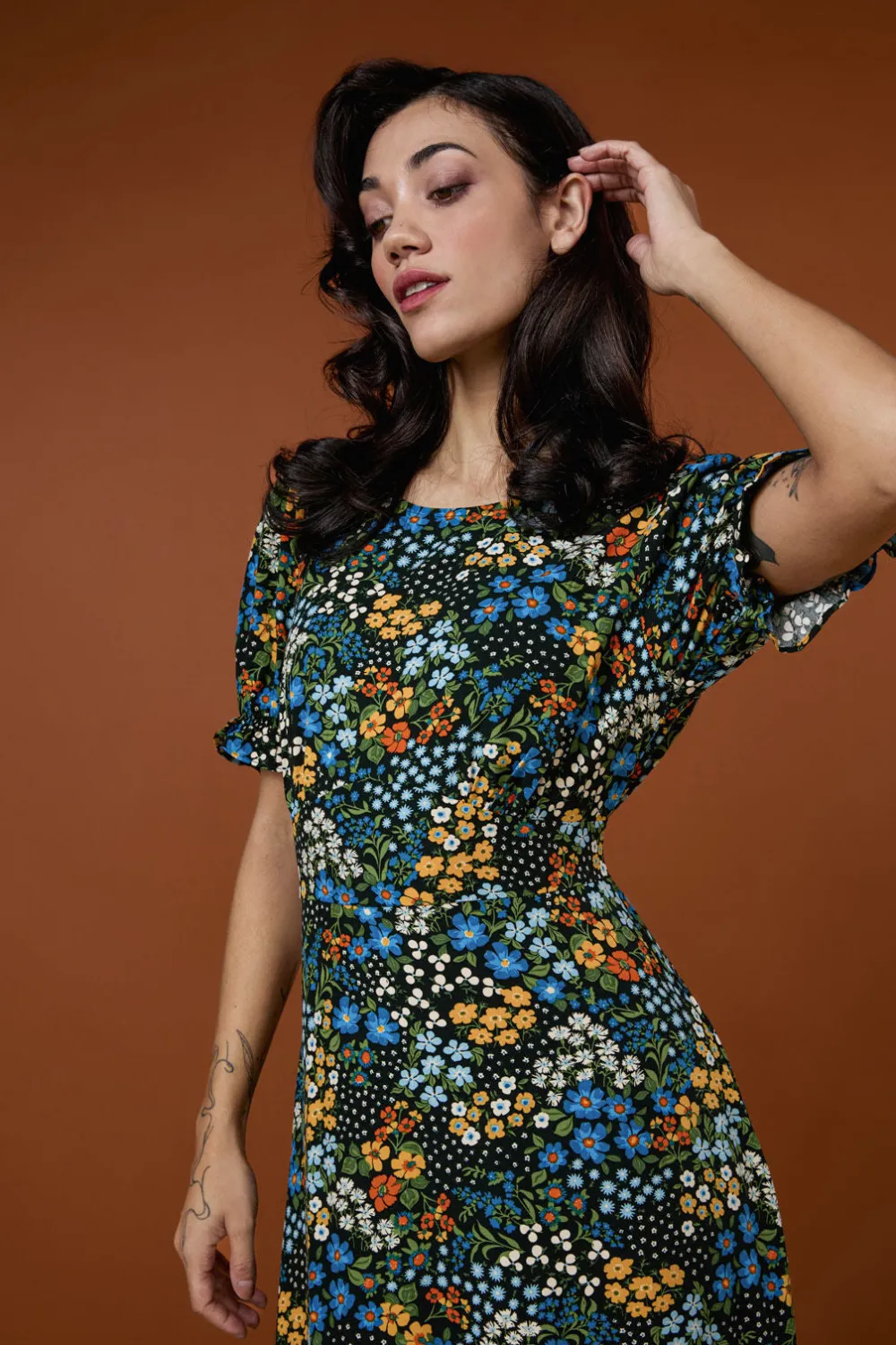 Ada 90's Floral Midi Dress Online