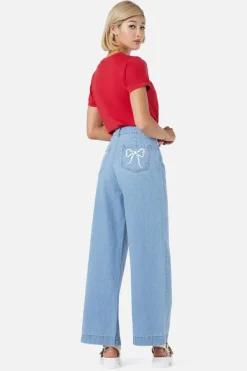 Beautiful Bows Embroidered Jean Hot