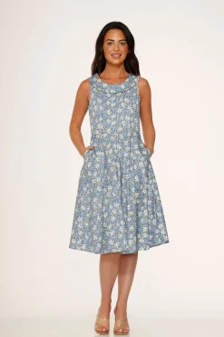 Blue Daisy Floral Swing Dress Hot