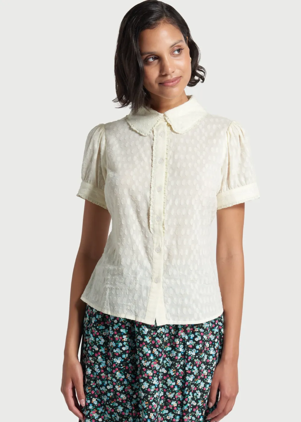 BTC Daydreamer's Delight Button-Up White Best