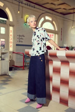 Forgotten City Jeans Online