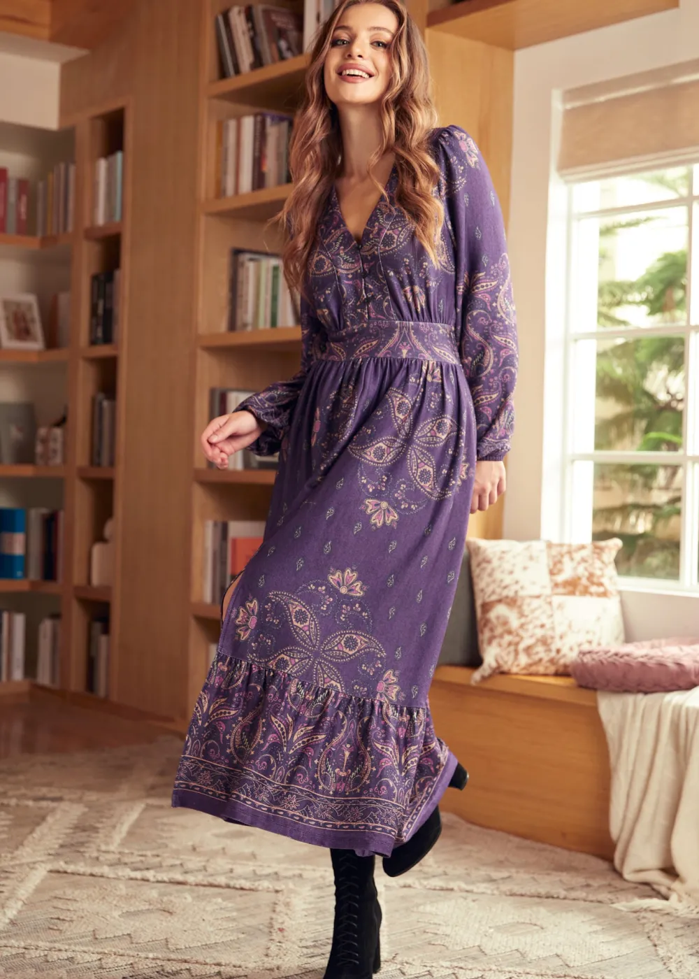 BTC Goldie Hour V-Neck Midi Dress Lavender Swirl Online