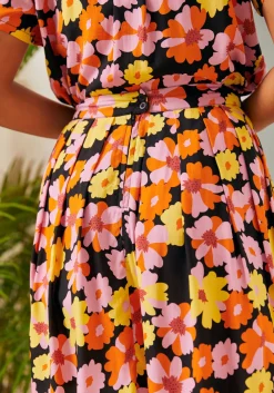 Imagine the Possibilities Skirt Black Floral New