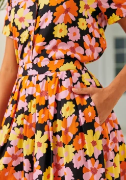 Imagine the Possibilities Skirt Black Floral New