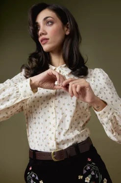 Lana Ditsy Floral Blouse Hot