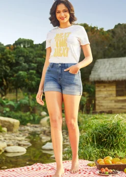 Old School Cool Roll-Cuffed Shorts Faded Sky Medium Wash Online