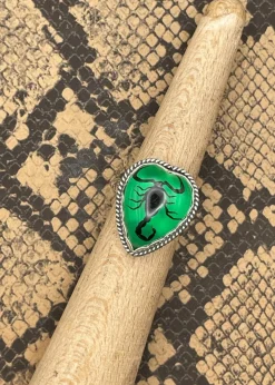 Sterling Silver Scorpion Heart Ring Green Hot