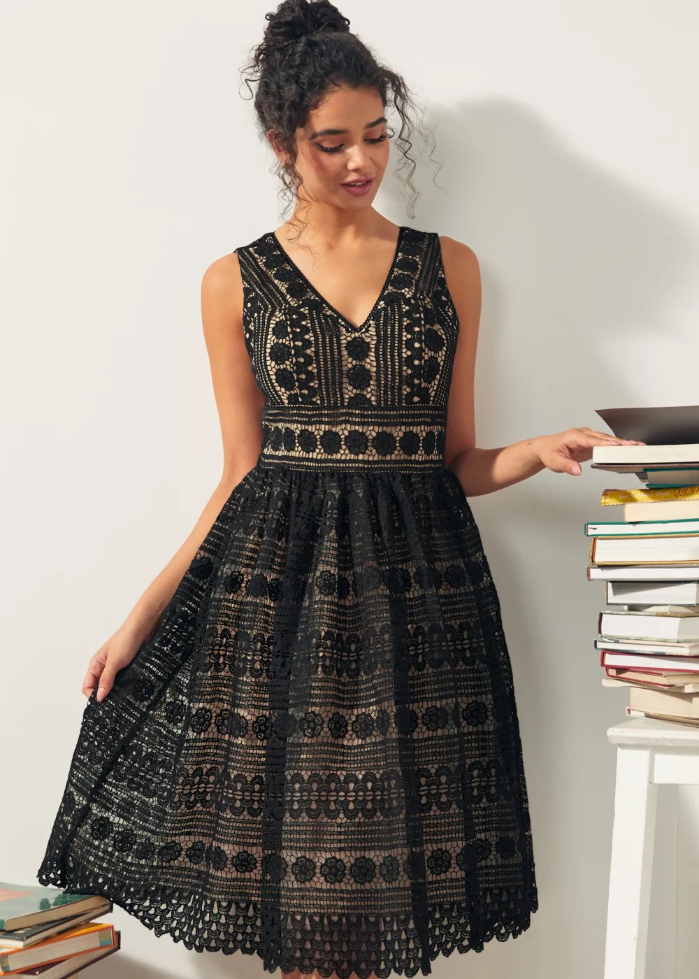 The Vivienne V-Neck Dress Black Lace Hot