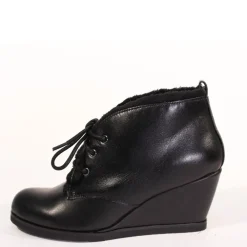 Toronto Leather Wedged Booties BLACK