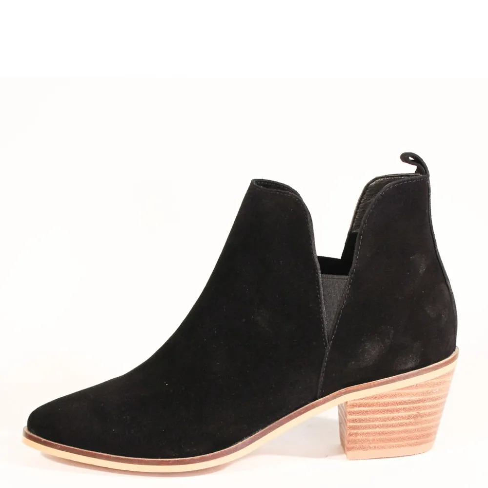 William Heeled Chelsea Boots Discount