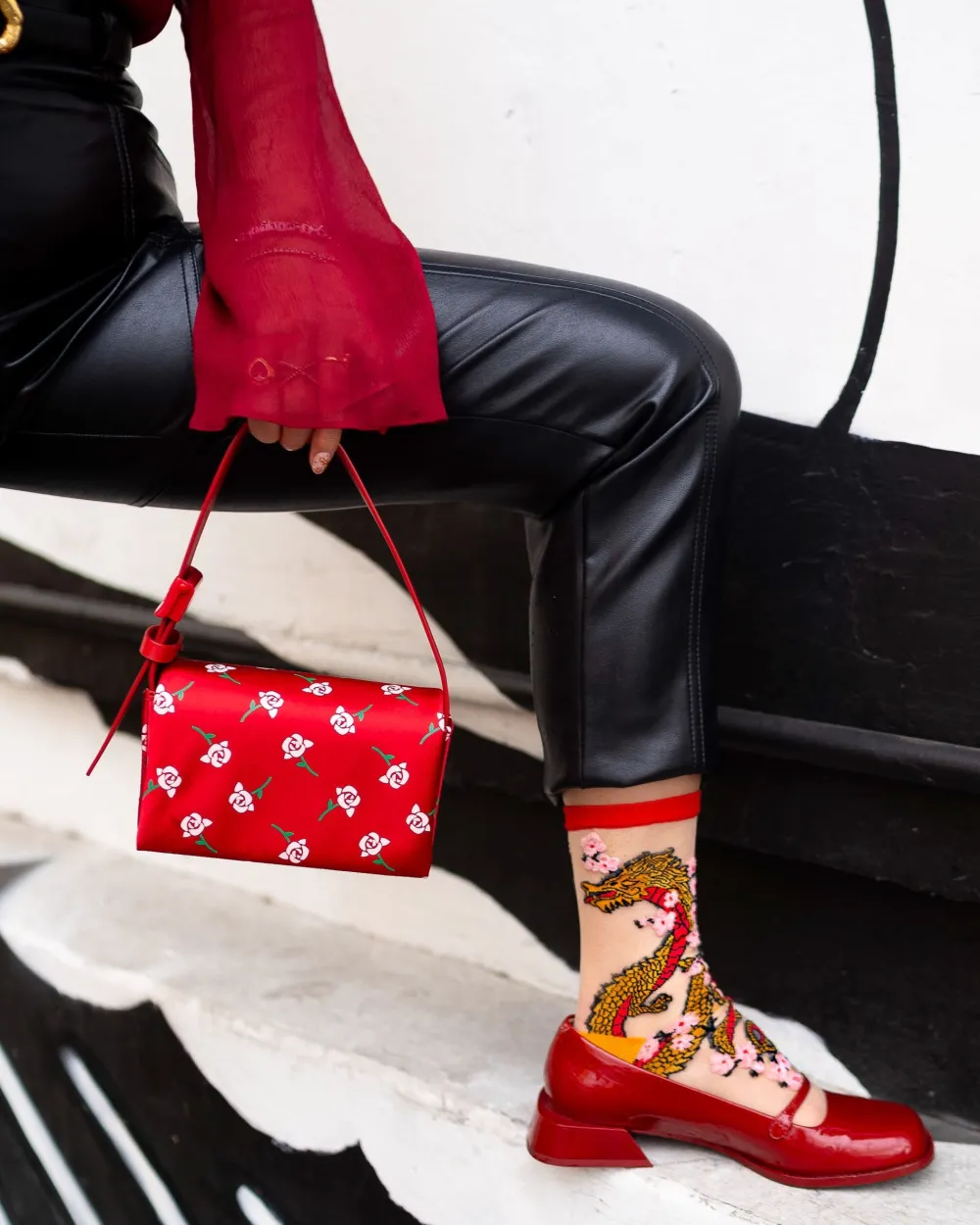 Year of the Dragon Sheer Crew Sock New